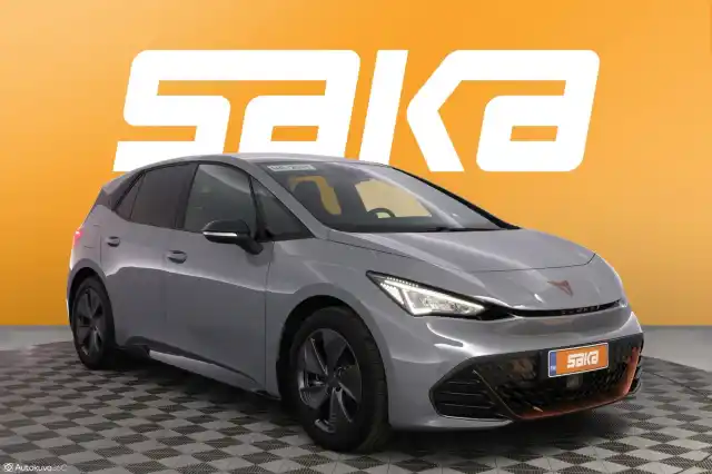 Harmaa Viistoperä, CUPRA Born – VAR-002736