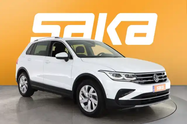 Valkoinen Maastoauto, Volkswagen Tiguan – VAR-00612