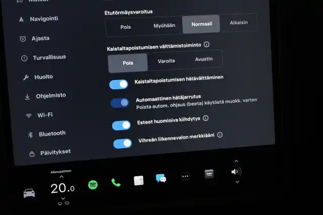 Musta Maastoauto, Tesla Model X – VAR-00736