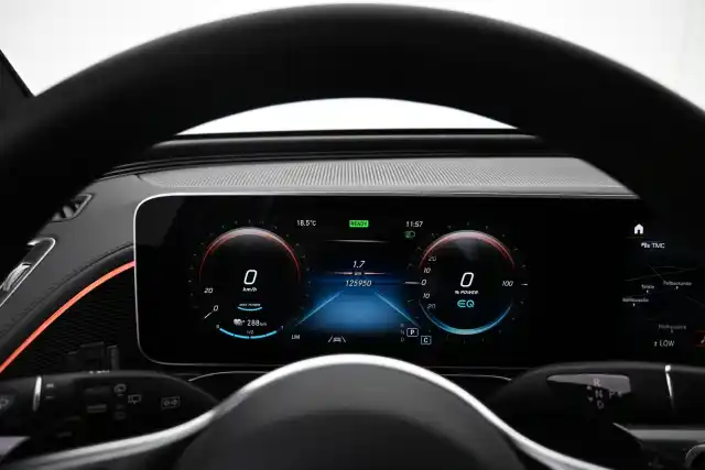Musta Maastoauto, Mercedes-Benz EQC – VAR-008380