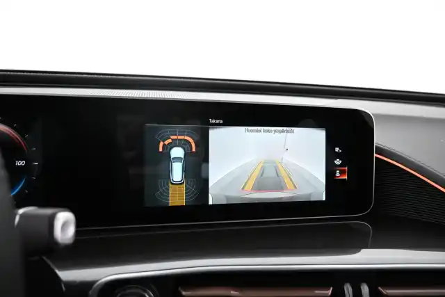 Musta Maastoauto, Mercedes-Benz EQC – VAR-008380