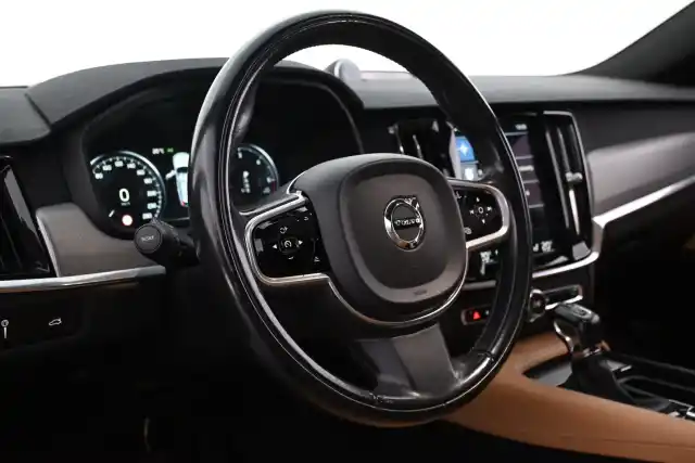Harmaa Farmari, Volvo V90 – VAR-00944