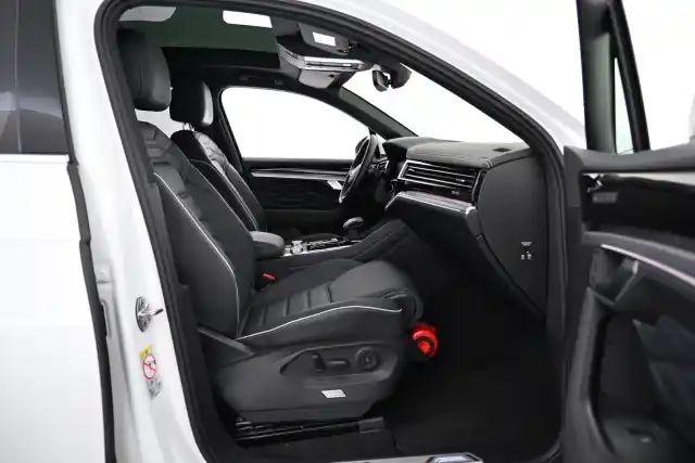 Maastoauto, Volkswagen Touareg – VAR-009600