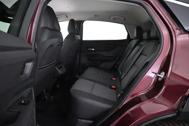 Punainen Maastoauto, Nissan Ariya – VAR-00966