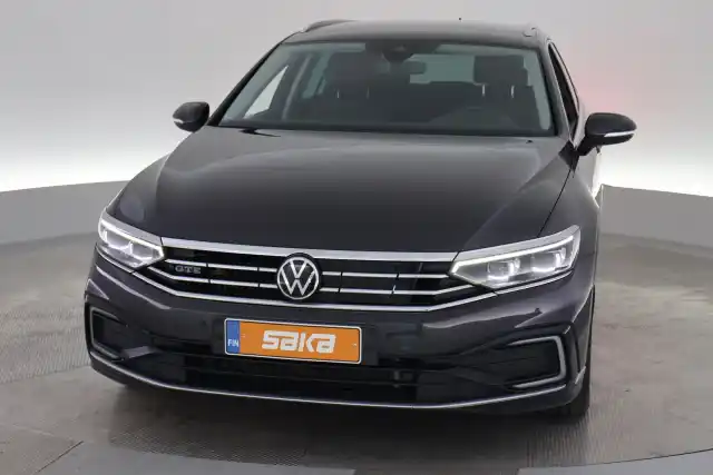 Musta Farmari, Volkswagen Passat – VAR-00984