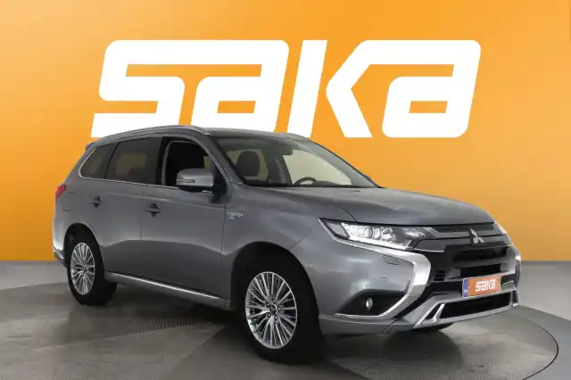 Harmaa Maastoauto, Mitsubishi Outlander PHEV – VAR-01032