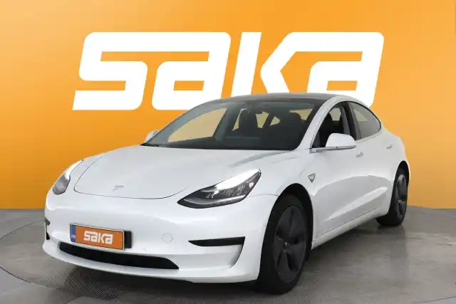 Valkoinen Sedan, Tesla Model 3 – VAR-01122