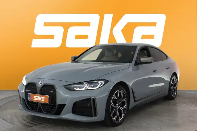 Harmaa Sedan, BMW I4 M50 – VAR-01131