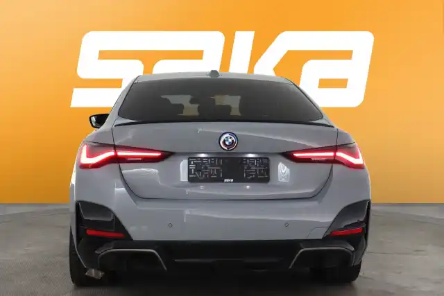 Harmaa Sedan, BMW I4 M50 – VAR-01131