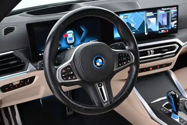 Harmaa Sedan, BMW I4 M50 – VAR-01131