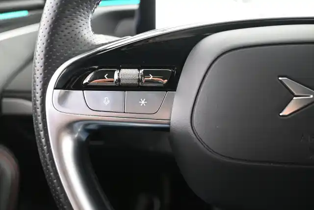  Sedan, XPENG P7 – VAR-012428