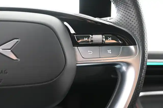  Sedan, XPENG P7 – VAR-012428