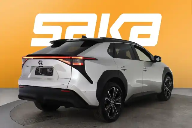 Harmaa Maastoauto, Toyota bZ4X – VAR-01294