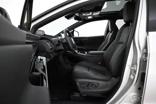 Harmaa Maastoauto, Toyota bZ4X – VAR-01294