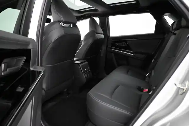 Harmaa Maastoauto, Toyota bZ4X – VAR-01294