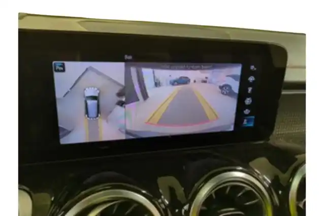 Musta Maastoauto, Mercedes-Benz EQB – VAR-01299