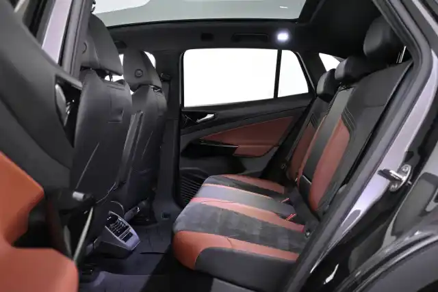 Musta Maastoauto, Volkswagen ID.4 – VAR-01303