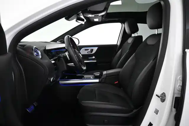Valkoinen Maastoauto, Mercedes-Benz EQA – VAR-01323