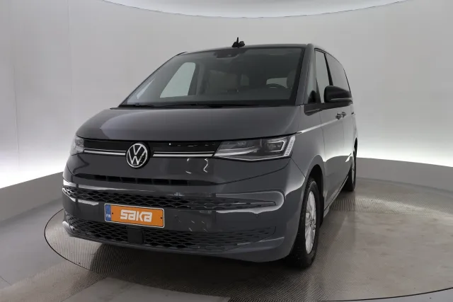 Harmaa Tila-auto, Volkswagen Multivan – VAR-01399