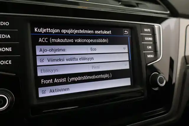 Sininen Tila-auto, Volkswagen Touran – VAR-01434