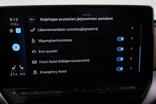 Valkoinen Viistoperä, Volkswagen ID.4 – VAR-014525