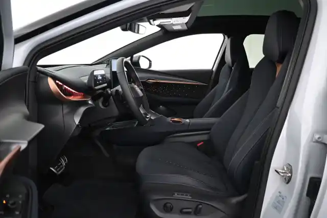 Valkoinen Maastoauto, CUPRA Tavascan – VAR-01473
