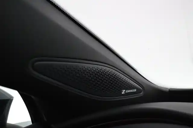 Valkoinen Maastoauto, CUPRA Tavascan – VAR-01473