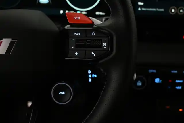 Sininen Maastoauto, Hyundai IONIQ 5 – VAR-01485