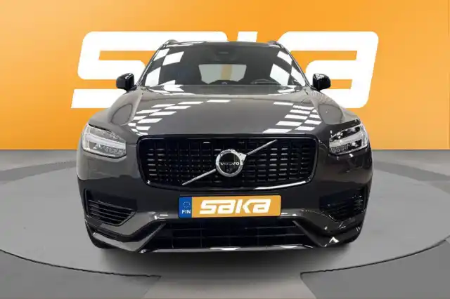 Musta Maastoauto, Volvo XC90 – VAR-01554