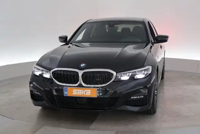 Musta Sedan, BMW 330 – VAR-01554