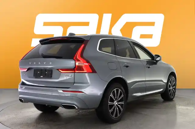 Harmaa Maastoauto, Volvo XC60 – VAR-01628