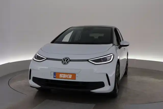 Valkoinen Viistoperä, Volkswagen ID.3 – VAR-01713