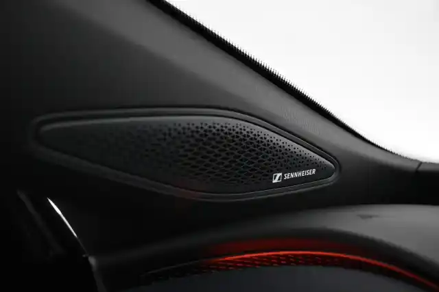 Harmaa Maastoauto, CUPRA Tavascan – VAR-01775