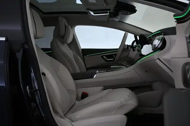 Sininen Sedan, Mercedes-Benz EQS – VAR-01786