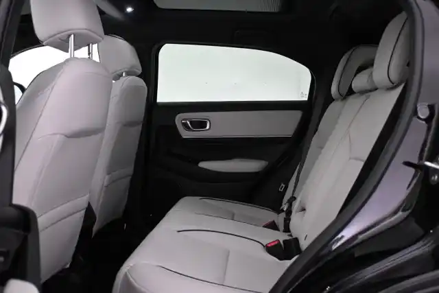 Musta Maastoauto, Honda e:Ny1 – VAR-01794