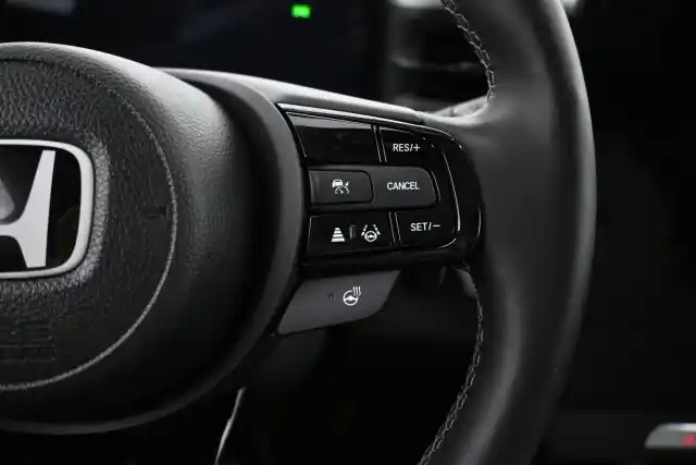 Musta Maastoauto, Honda e:Ny1 – VAR-01794