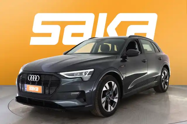 Harmaa Maastoauto, Audi e-tron – VAR-01829