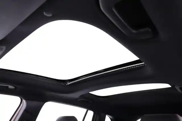 Ruskea Maastoauto, Mercedes-Benz EQB – VAR-01873