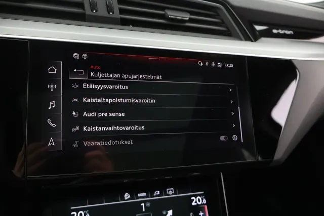 Harmaa Viistoperä, Audi e-tron – VAR-019458