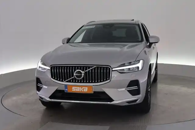 Harmaa Maastoauto, Volvo XC60 – VAR-02145