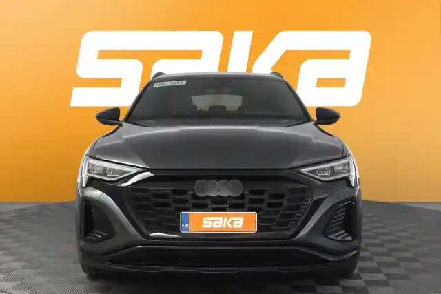 Harmaa Maastoauto, Audi Q8 e-tron – VAR-02191