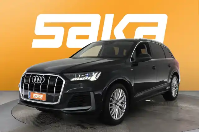 Musta Maastoauto, Audi Q7 – VAR-02192