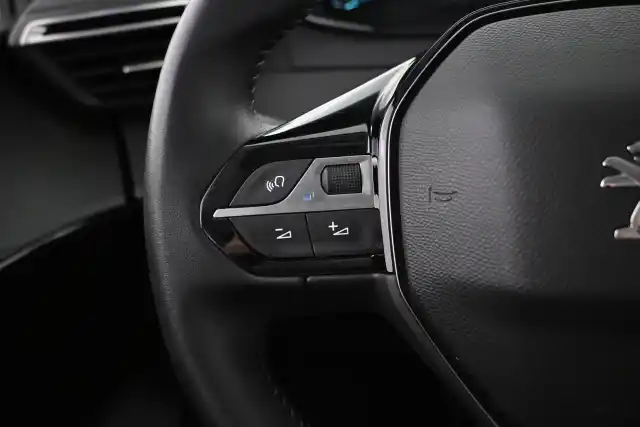 Keltainen Viistoperä, Peugeot e-208 – VAR-02200