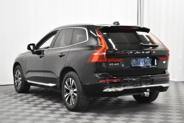 Musta Maastoauto, Volvo XC60 – VAR-02267