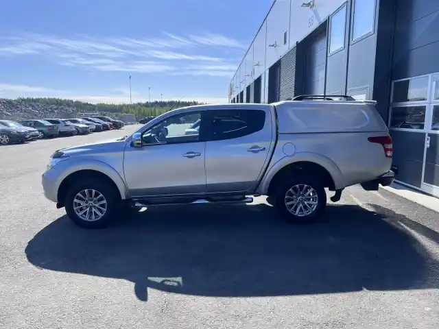 Harmaa Pakettiauto, Mitsubishi L200 – VAR-02375