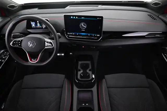 punainen Maastoauto, Volkswagen ID.4 – VAR-02418