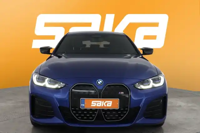 Sininen Sedan, BMW I4 M50 – VAR-02429