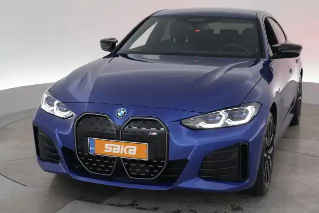 Sininen Sedan, BMW I4 M50 – VAR-02429