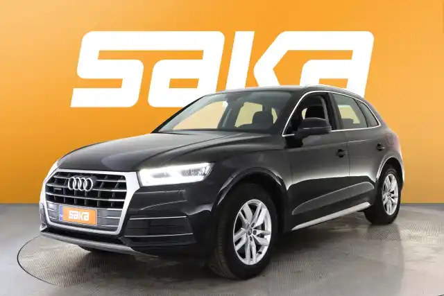 Musta Maastoauto, Audi Q5 – VAR-02514