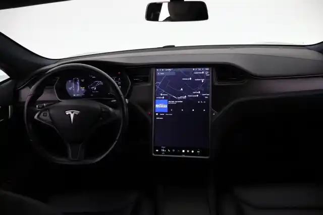 Musta Sedan, Tesla Model S – VAR-02636